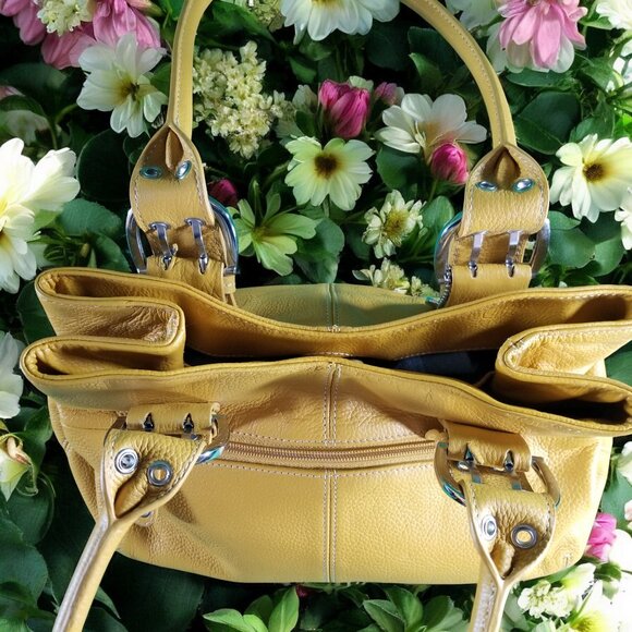 Tignanello Yellow Leather Purse Bag 12093 - Picture 6 of 9